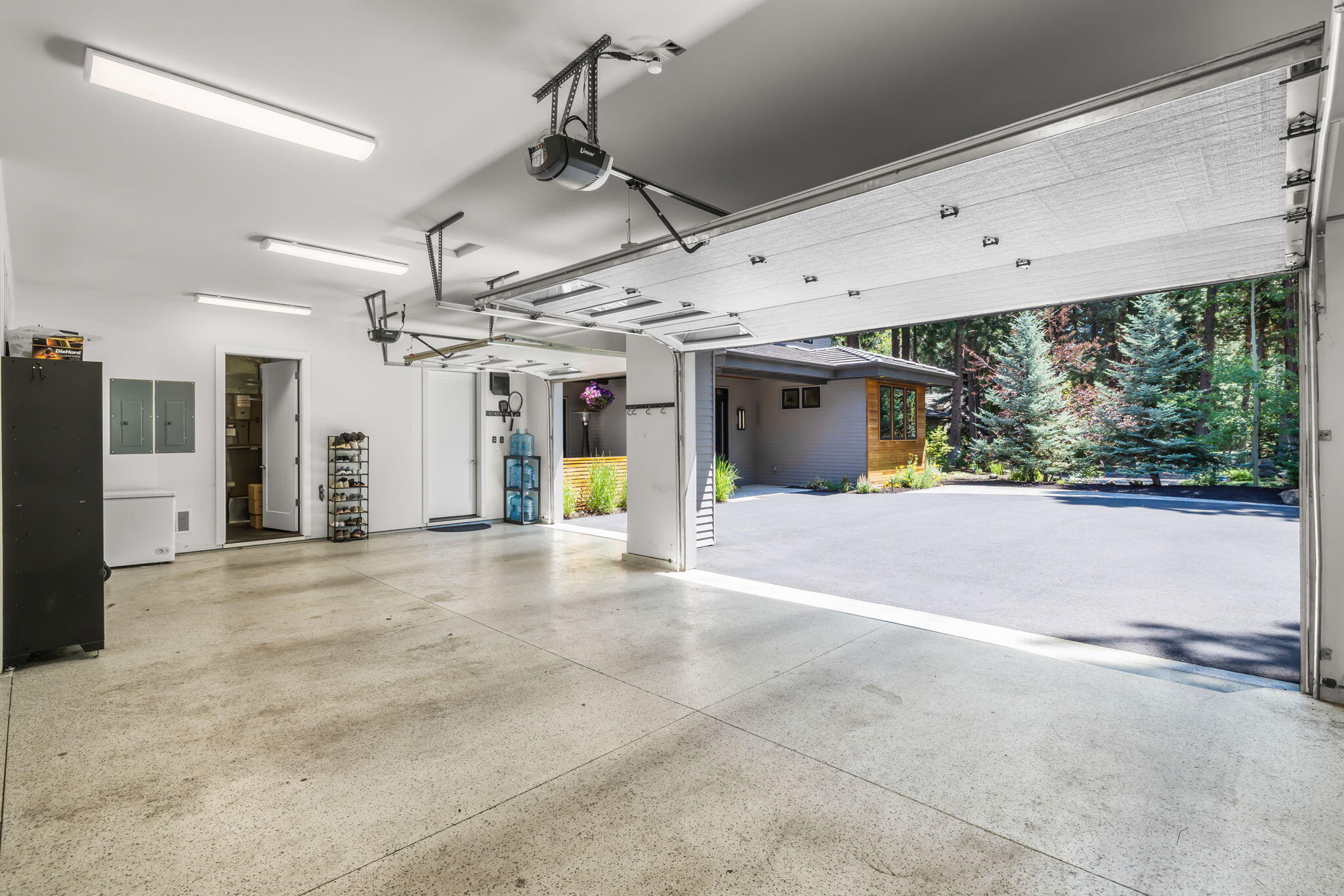 Broken Top - Residential