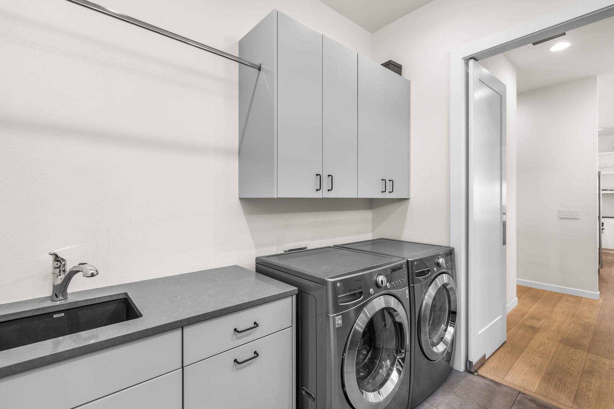 Broken Top - Residential