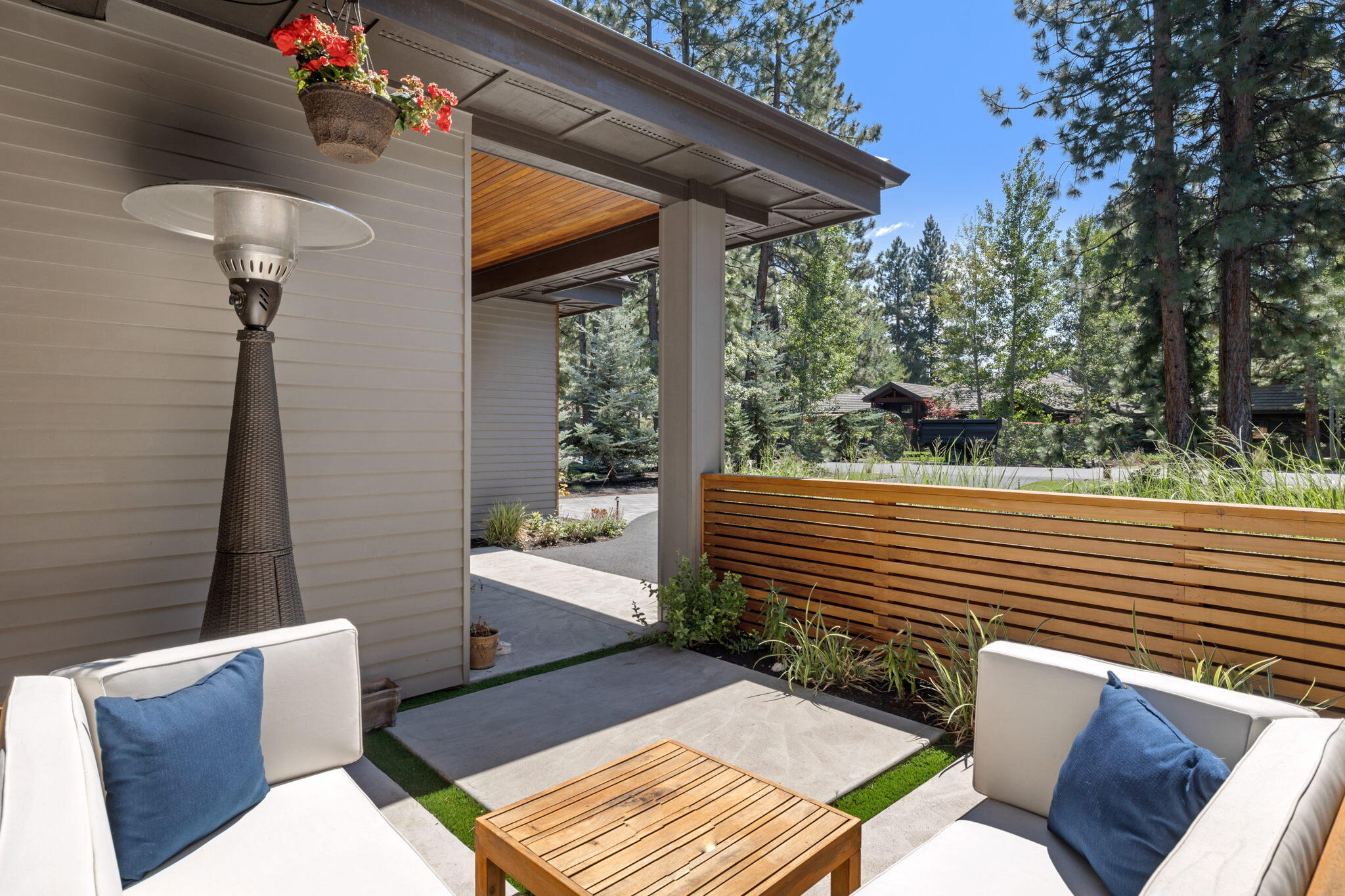 Broken Top - Residential