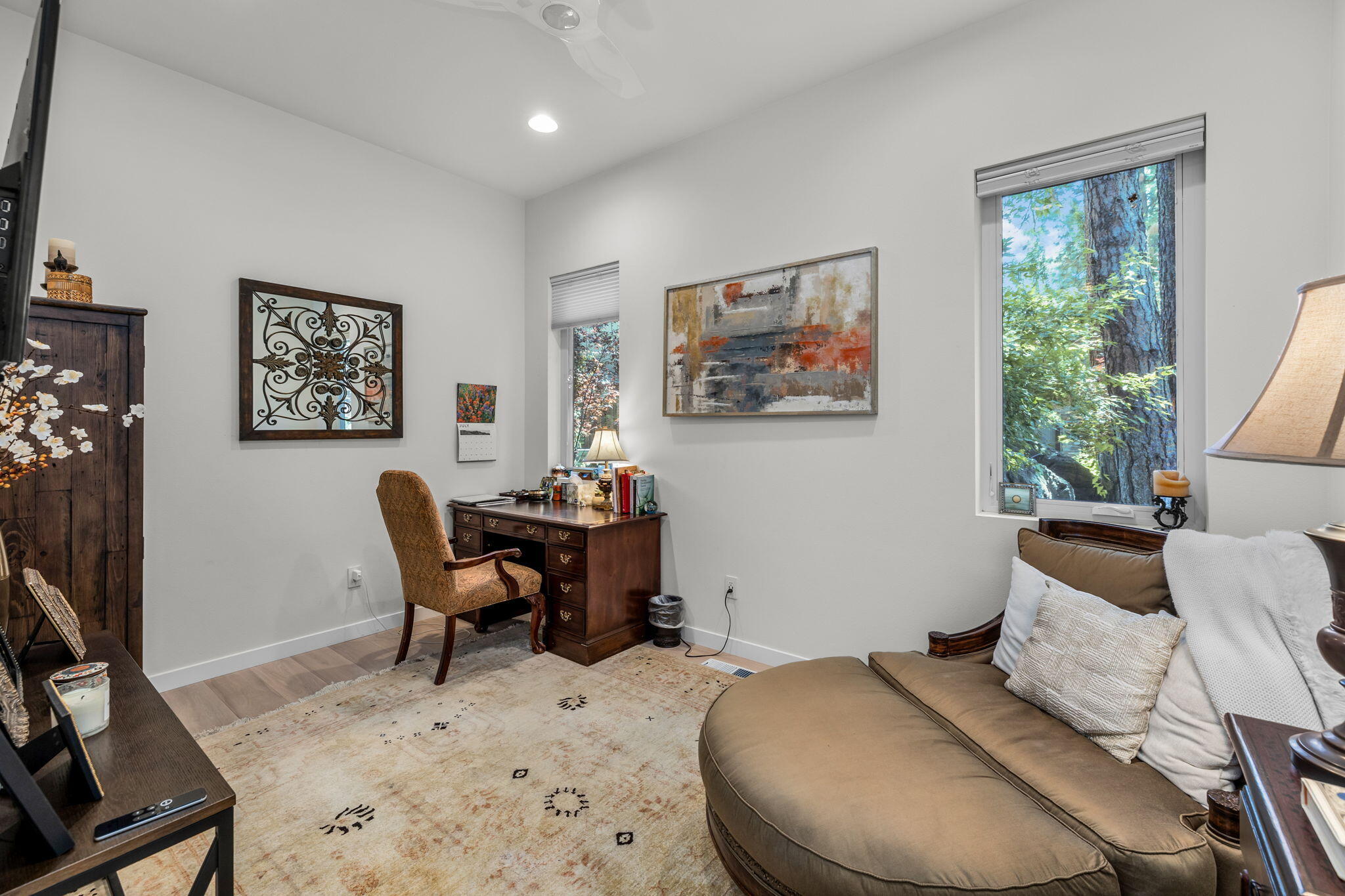 Broken Top - Residential