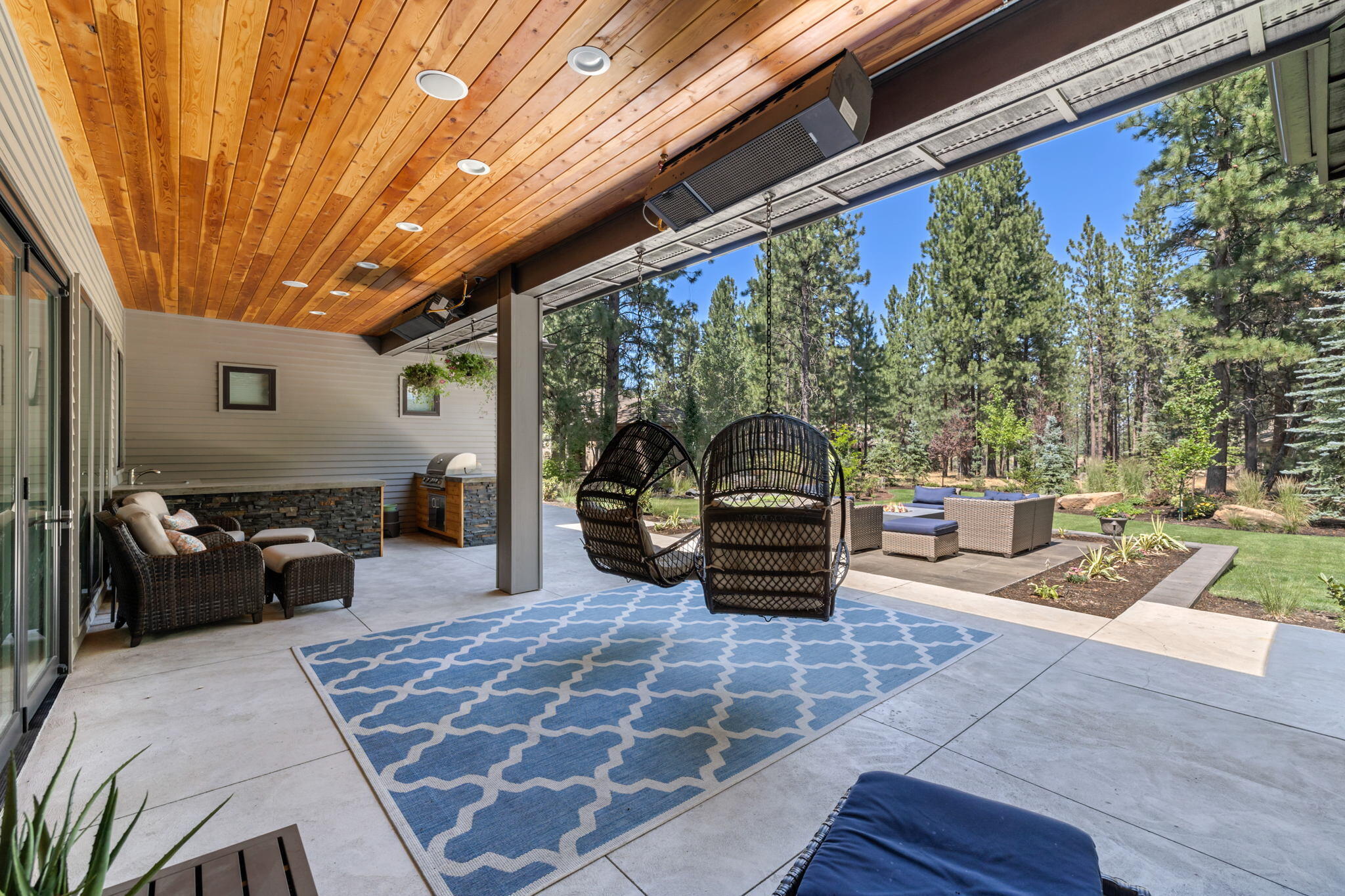 Broken Top - Residential