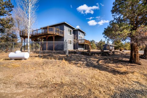Tiny photo for 6225 NW Euston Court, Redmond, OR 97756 (MLS # 220211651)