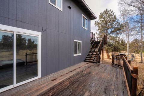 Tiny photo for 6225 NW Euston Court, Redmond, OR 97756 (MLS # 220211651)