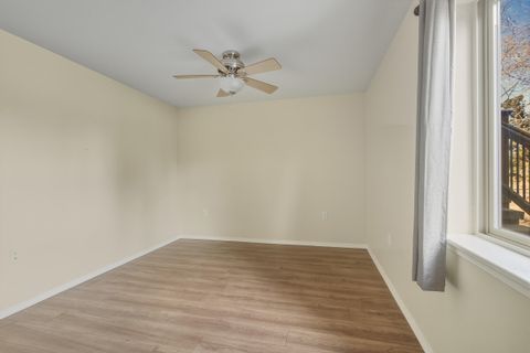 Tiny photo for 6225 NW Euston Court, Redmond, OR 97756 (MLS # 220211651)