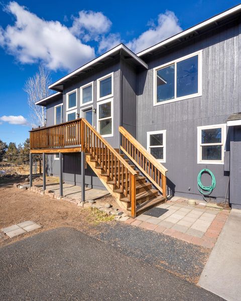 Tiny photo for 6225 NW Euston Court, Redmond, OR 97756 (MLS # 220211651)
