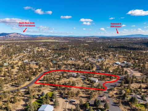 Tiny photo for 6225 NW Euston Court, Redmond, OR 97756 (MLS # 220211651)