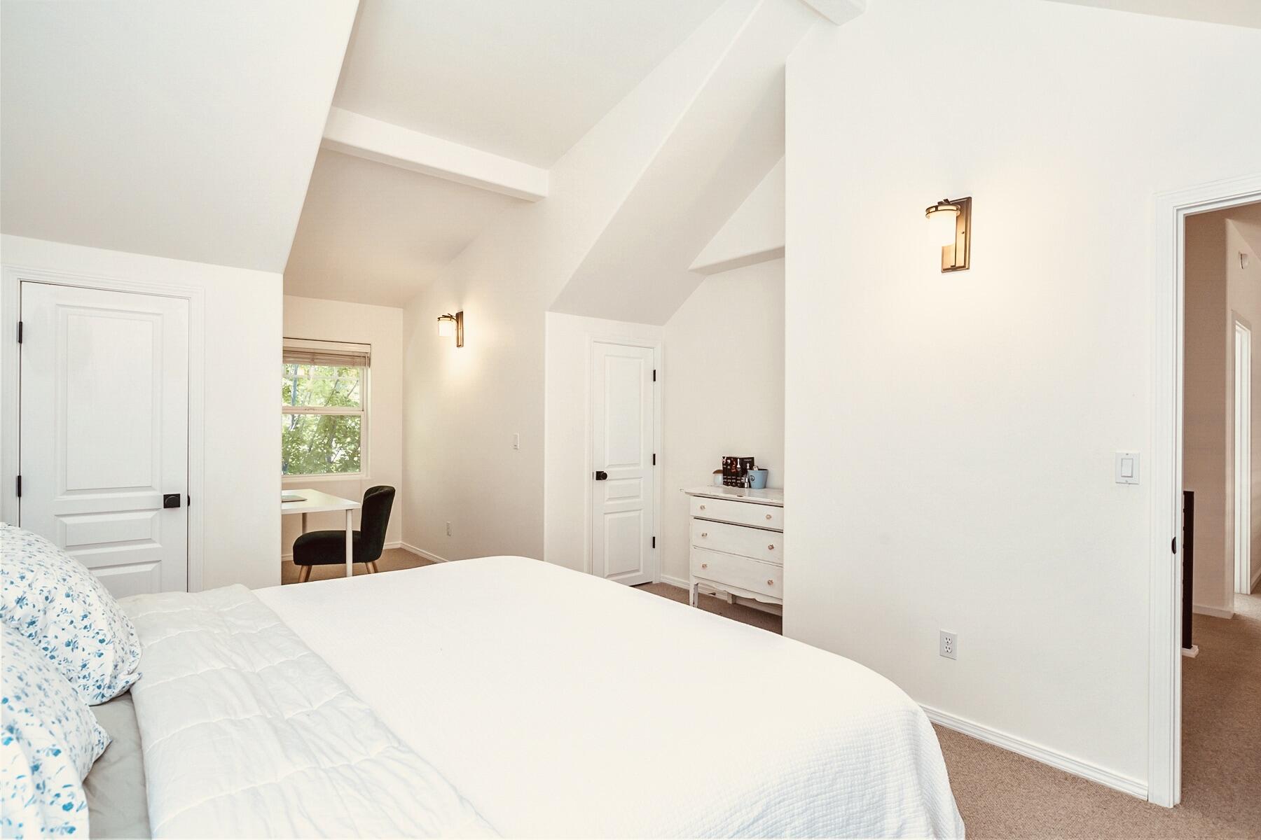 Mtn Gate - Residential