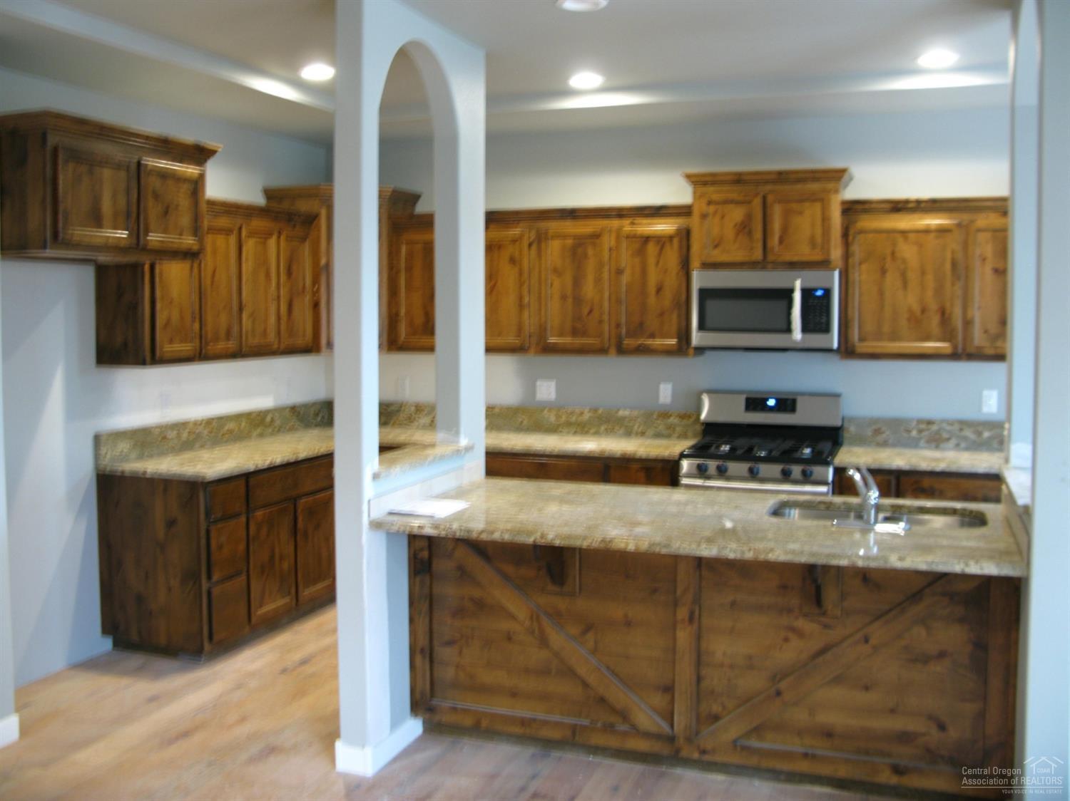 Ni Lah Sha Village - Residential