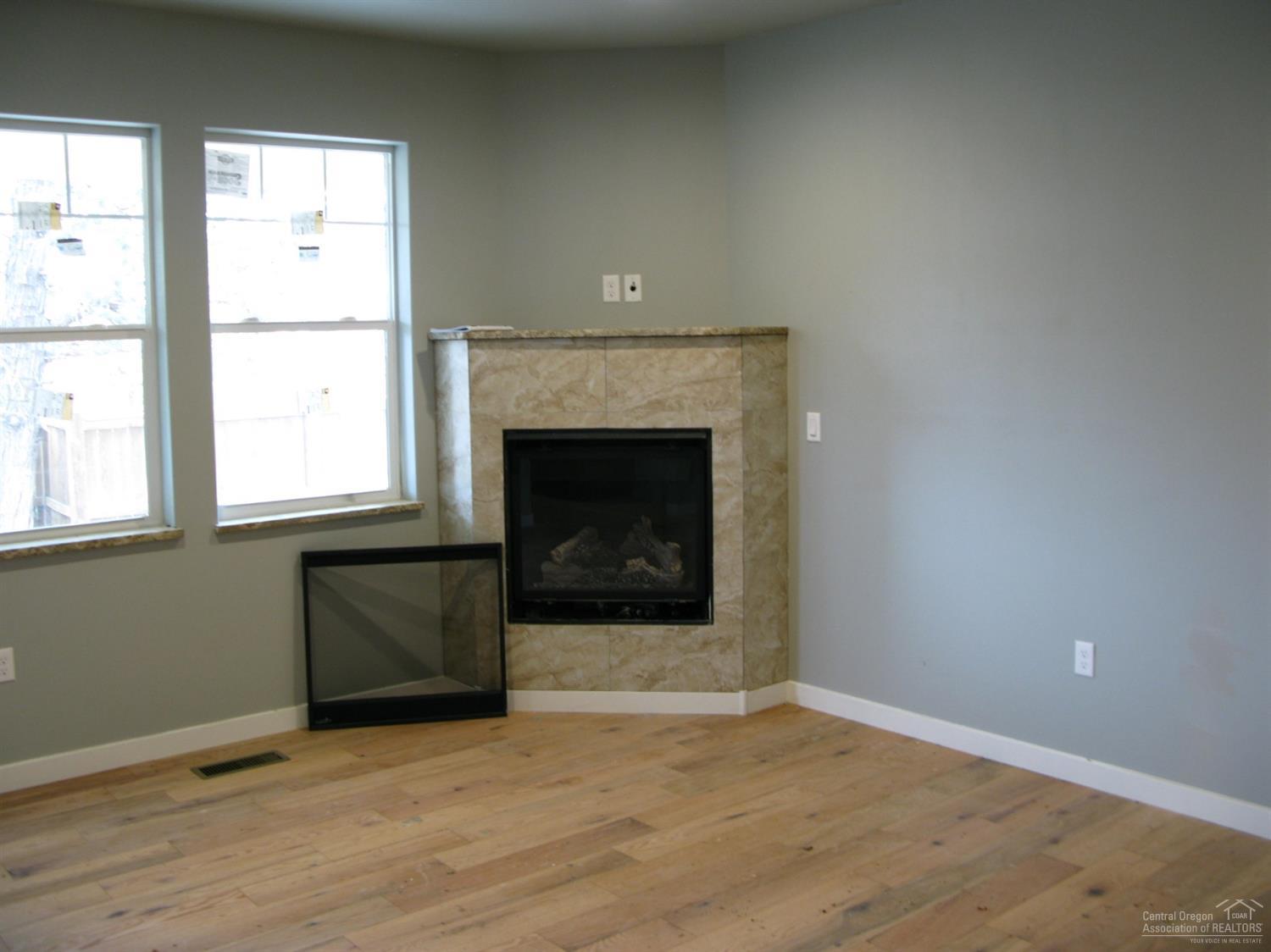 Ni Lah Sha Village - Residential