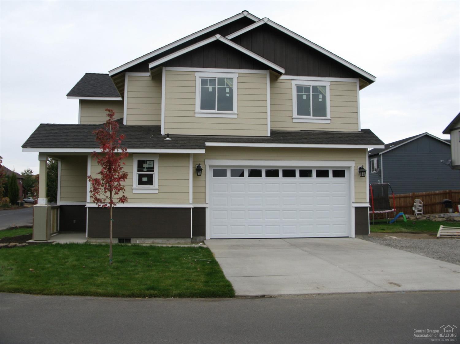 Ni Lah Sha Village - Residential