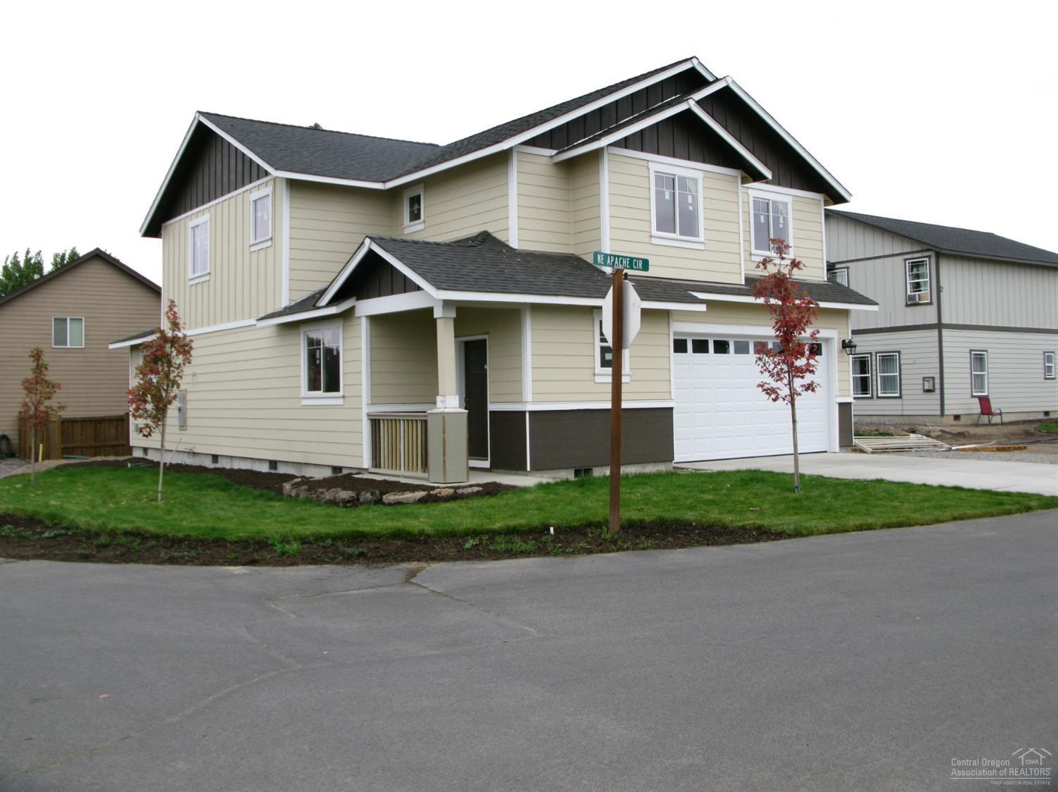 Ni Lah Sha Village - Residential