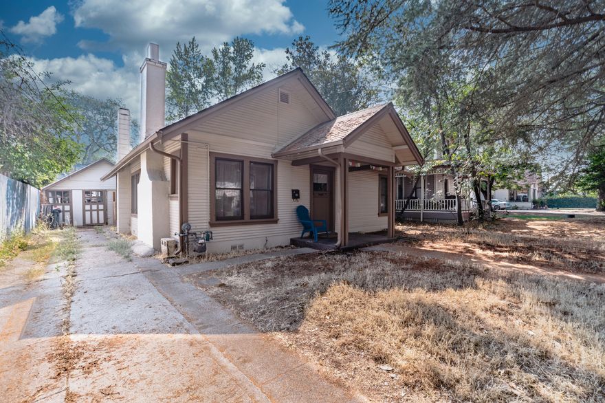 Good Bones! This is a great opportunity to own  a home on this quiet street in SW Medford.  This  home is cute as a button inside, and  you love putting the finishing  touch onto an already cute home this one is perfect. Plenty of potential  in this cute 818 sq.ft. home with 2 bedrooms, 1 bathroom- central heat/air and a detached 272 sq.ft. garage  out back. Fully fenced. With a little love  you could make this private backyard adorable. 
Currently rented, please  do  not disturb the tenant.