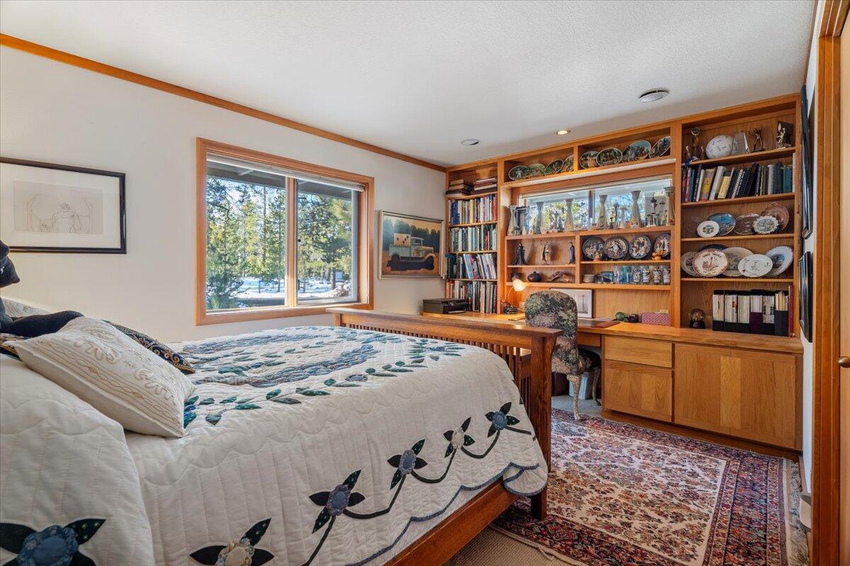 Fairway Crest Village - Residential