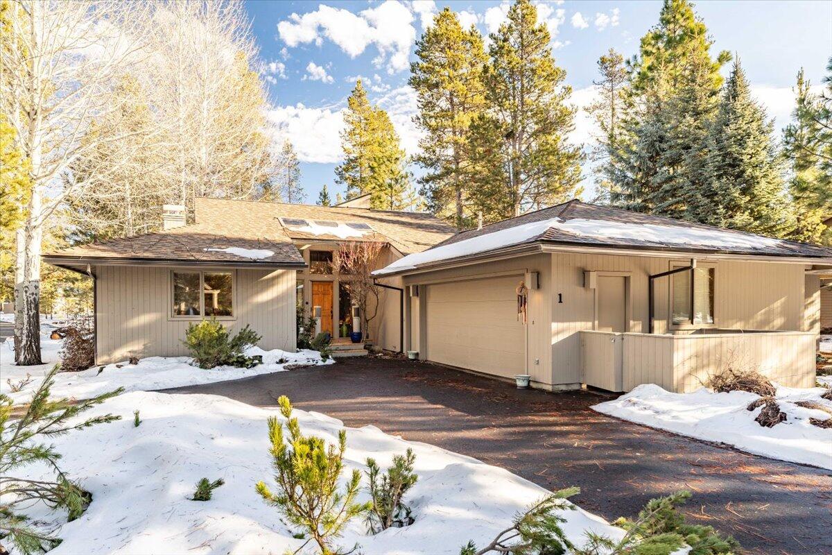 Fairway Crest Village - Residential