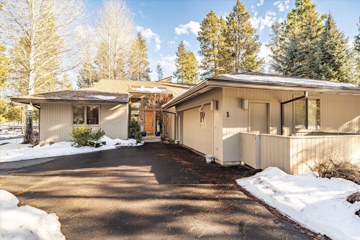 Fairway Crest Village - Residential