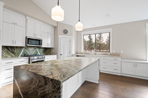 Tiny photo for 291 Sun Vista Drive, Redmond, OR 97756 (MLS # 220212201)