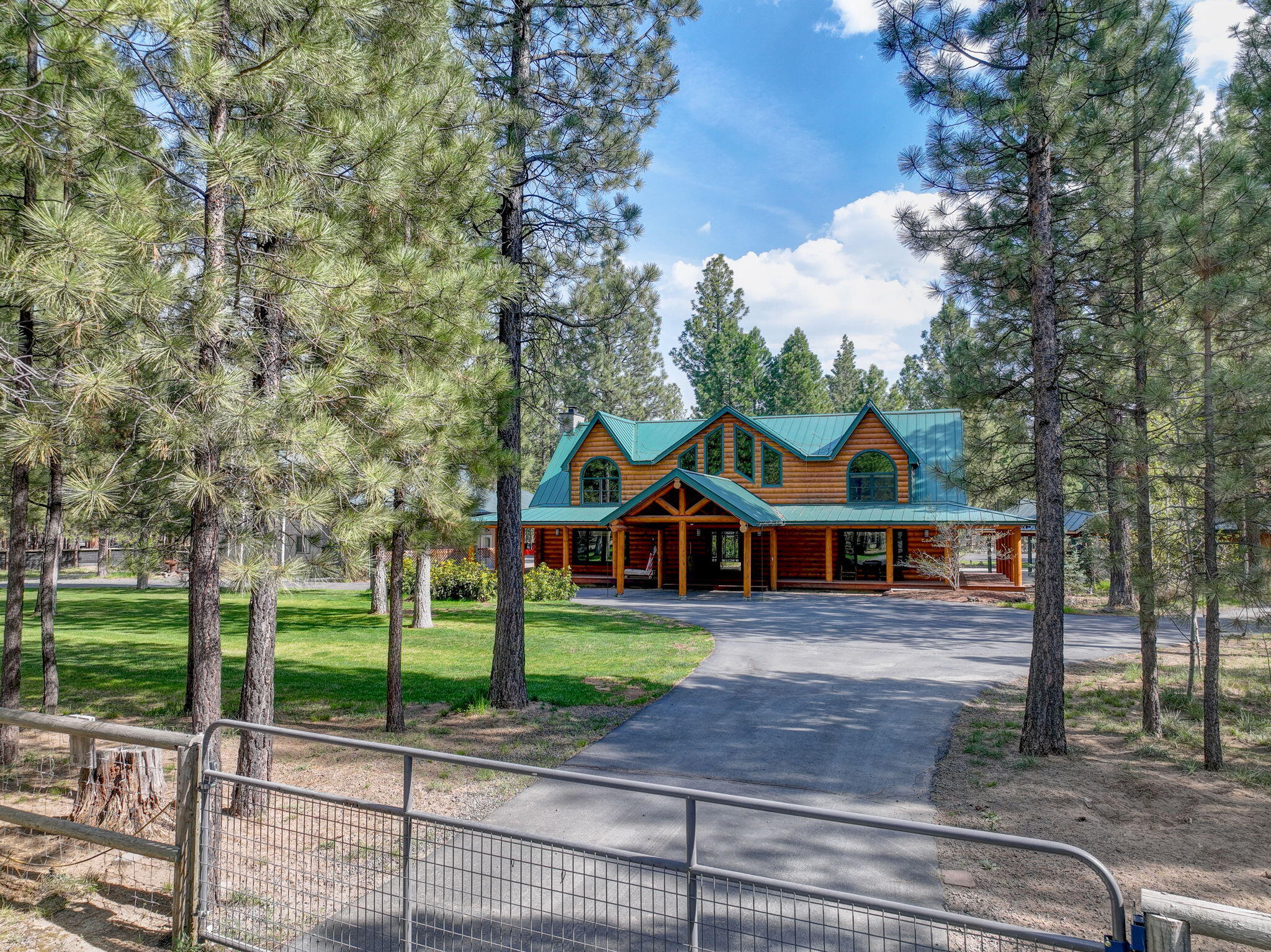 Ponderosa Pines - Residential