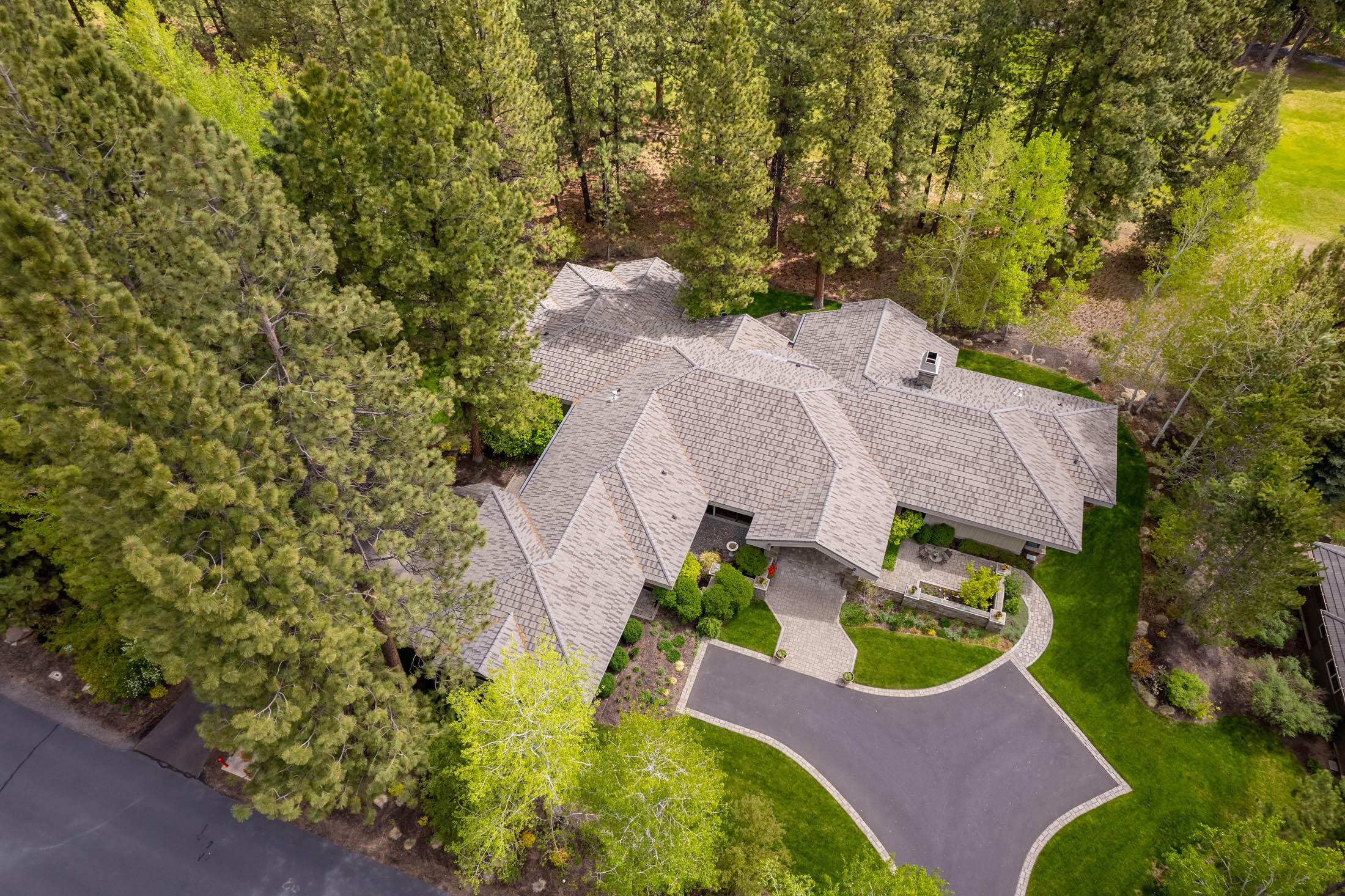 Broken Top - Residential