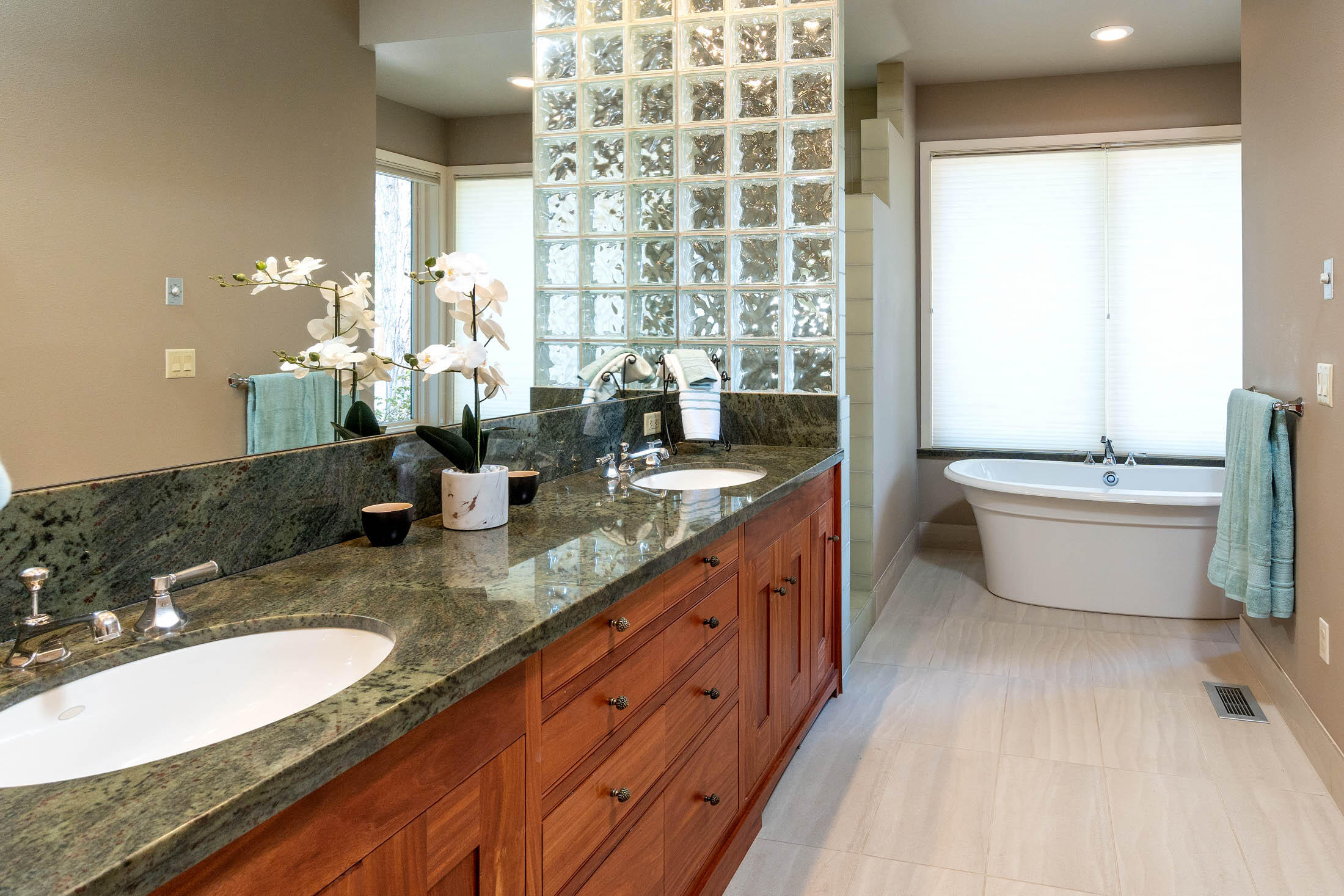 Broken Top - Residential