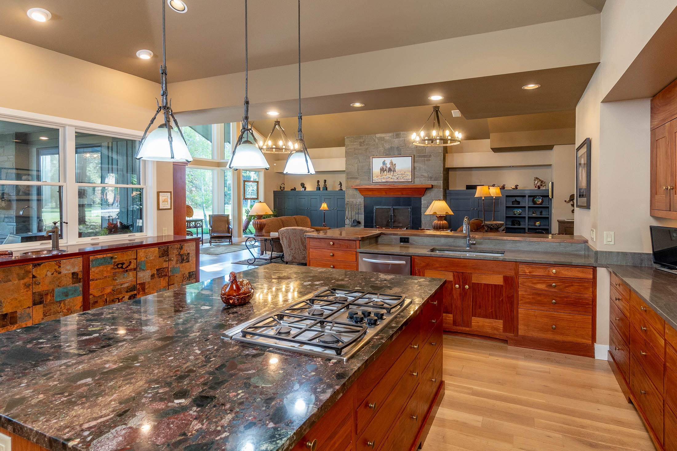 Broken Top - Residential