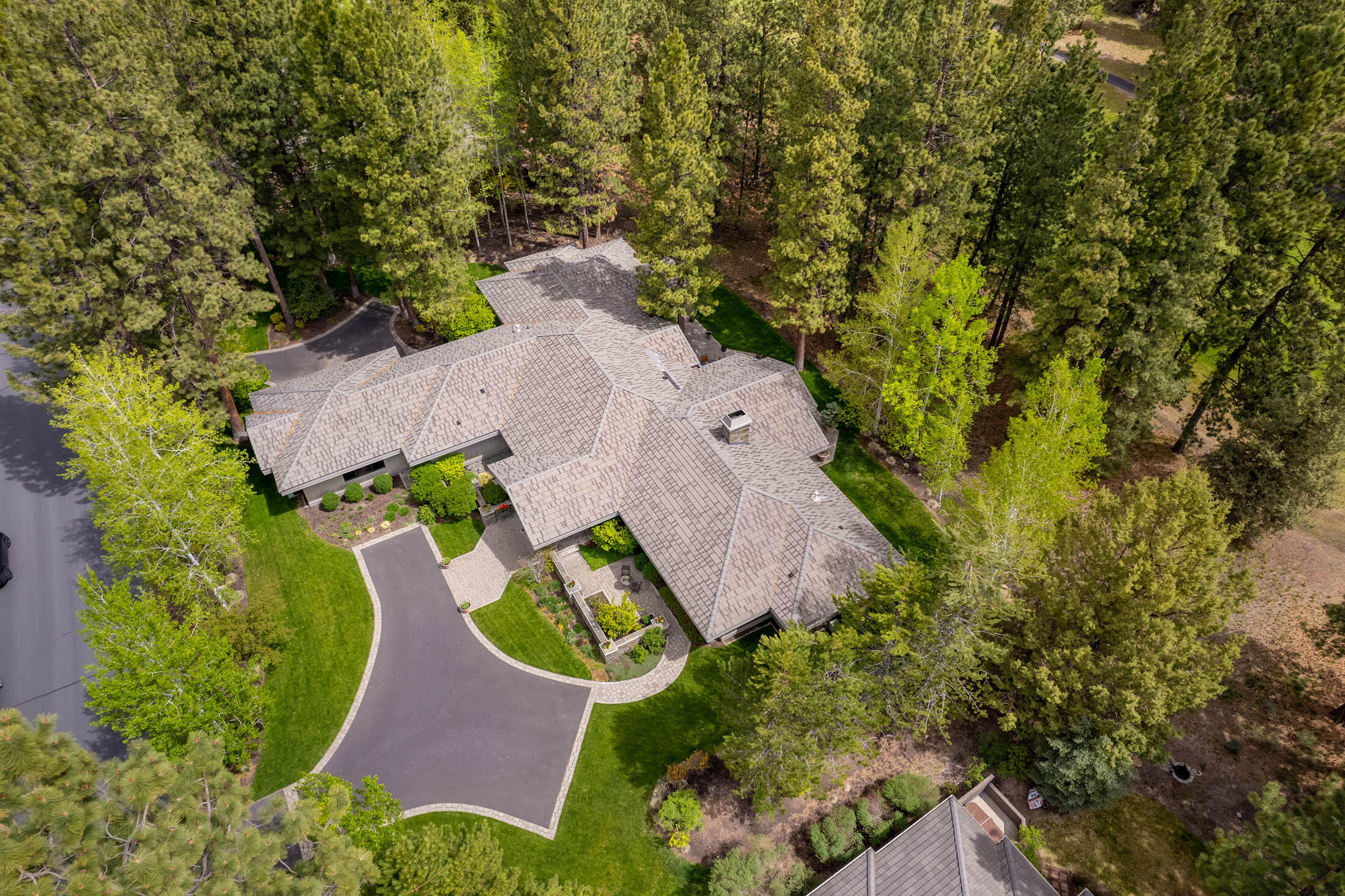 Broken Top - Residential