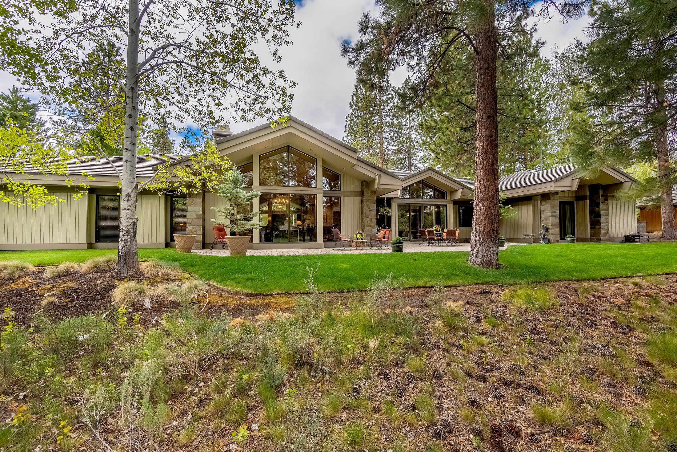 Broken Top - Residential