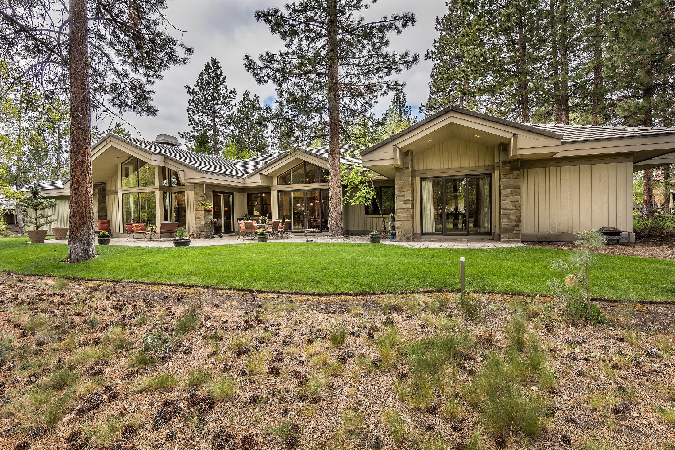 Broken Top - Residential