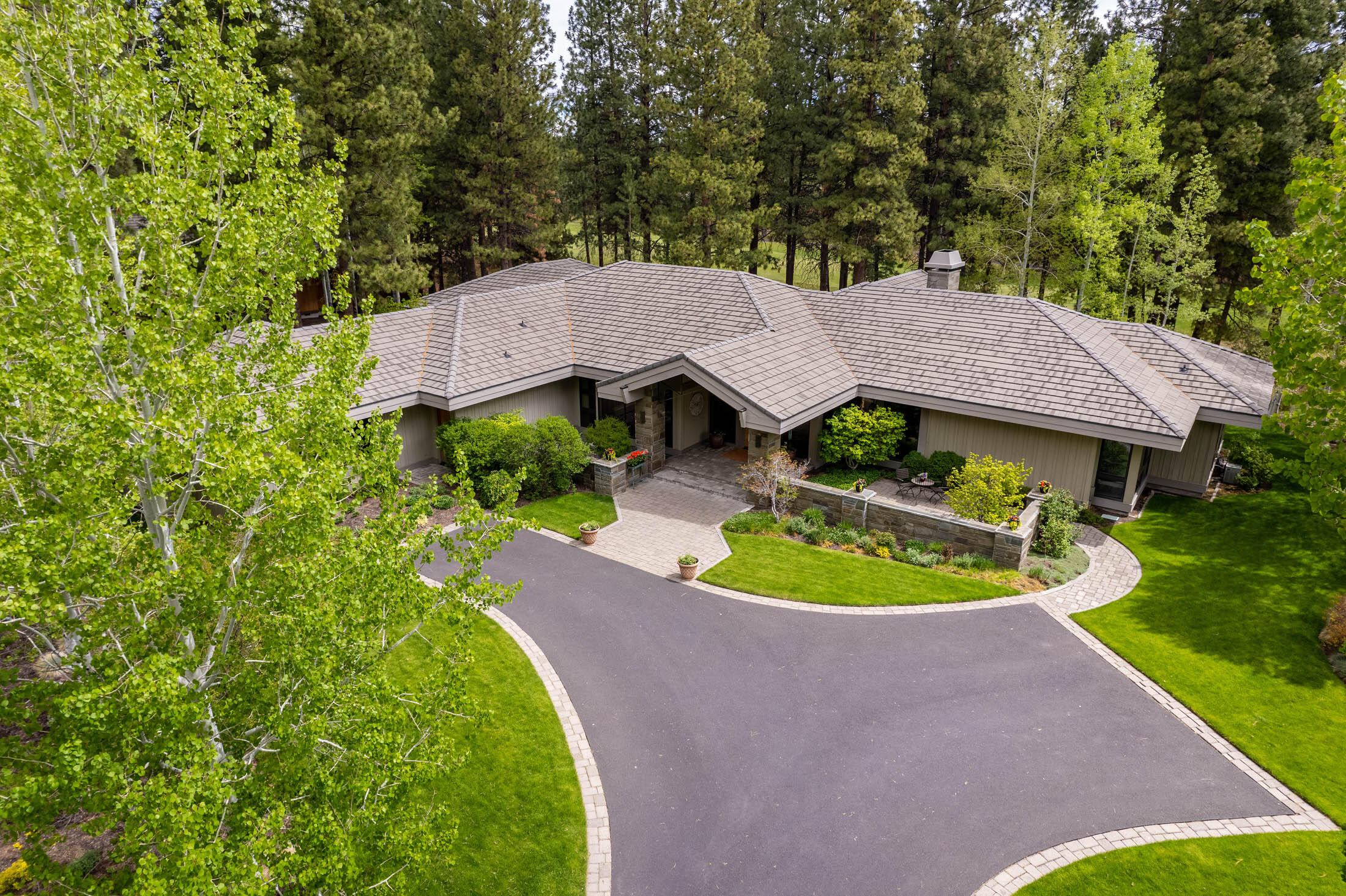 Broken Top - Residential