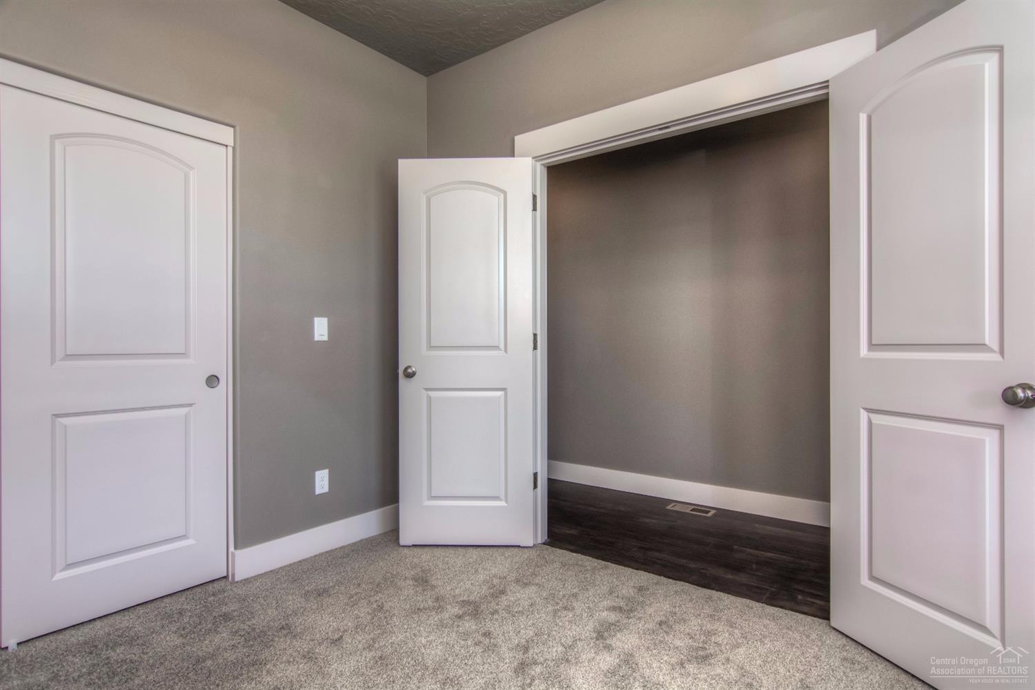 Viewpoint Ridge - Residential