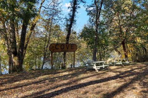 Tiny photo for 58 Pine Street, Shady Cove, OR 97539 (MLS # 220211422)