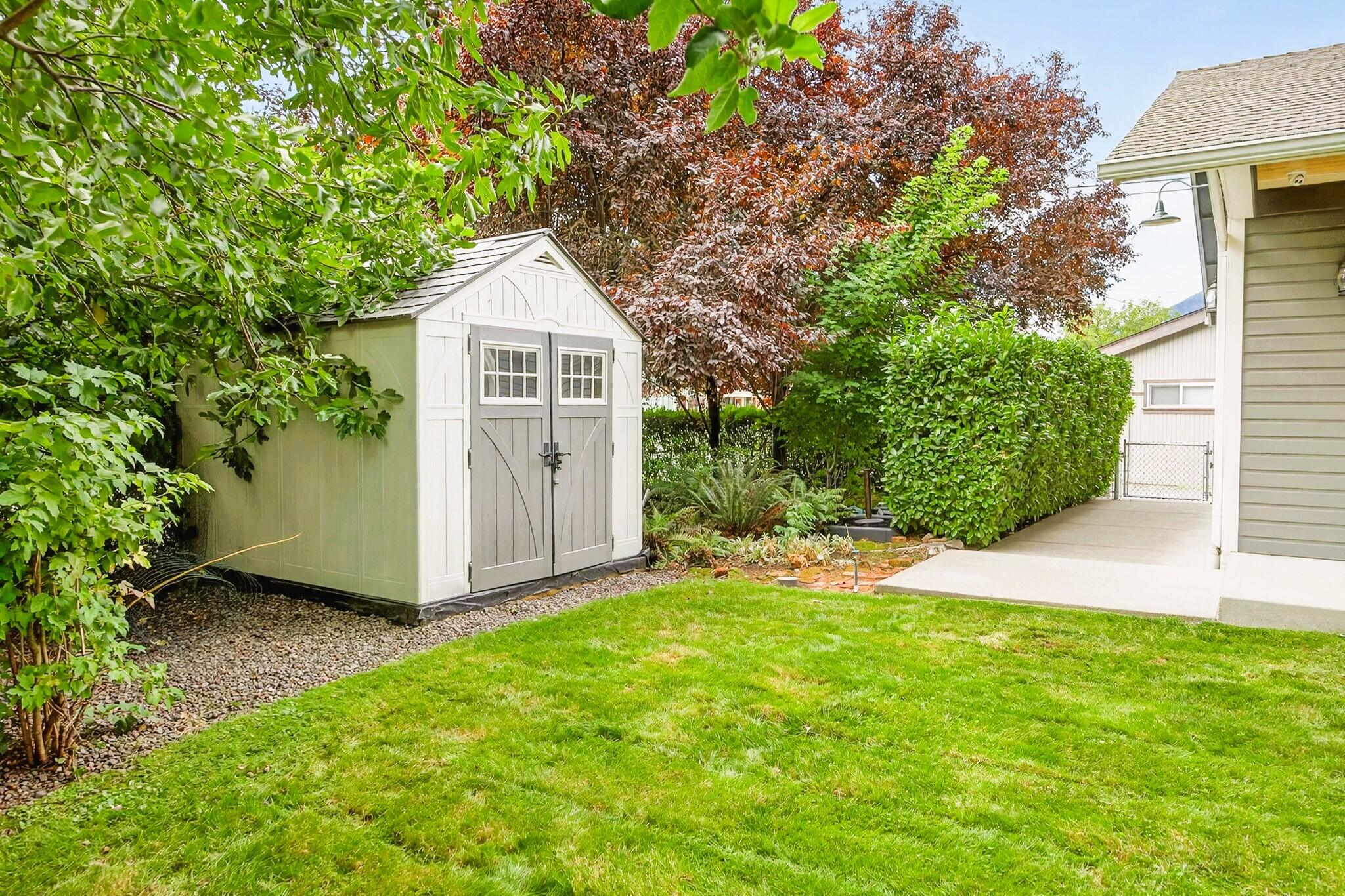 Carner And Sabins Addition To Woodville - Commercial Sale