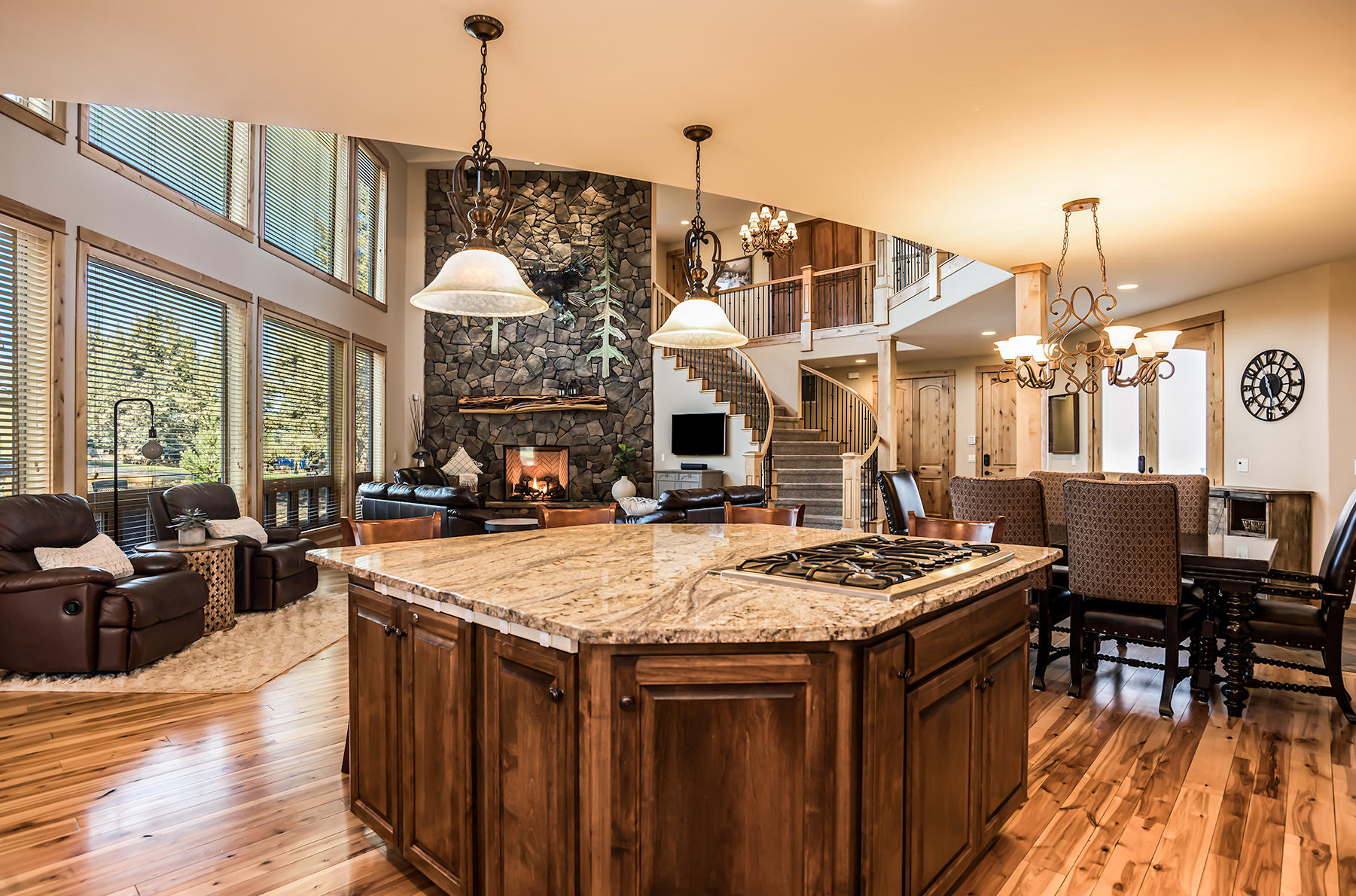 Eagle Crest - Residential