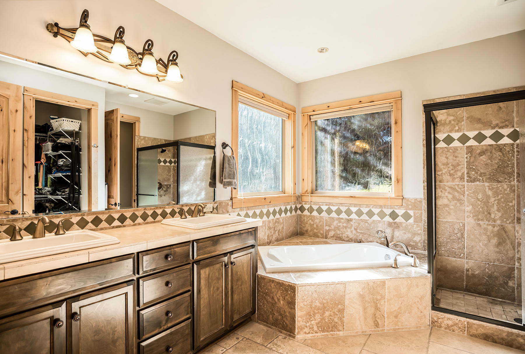 Eagle Crest - Residential