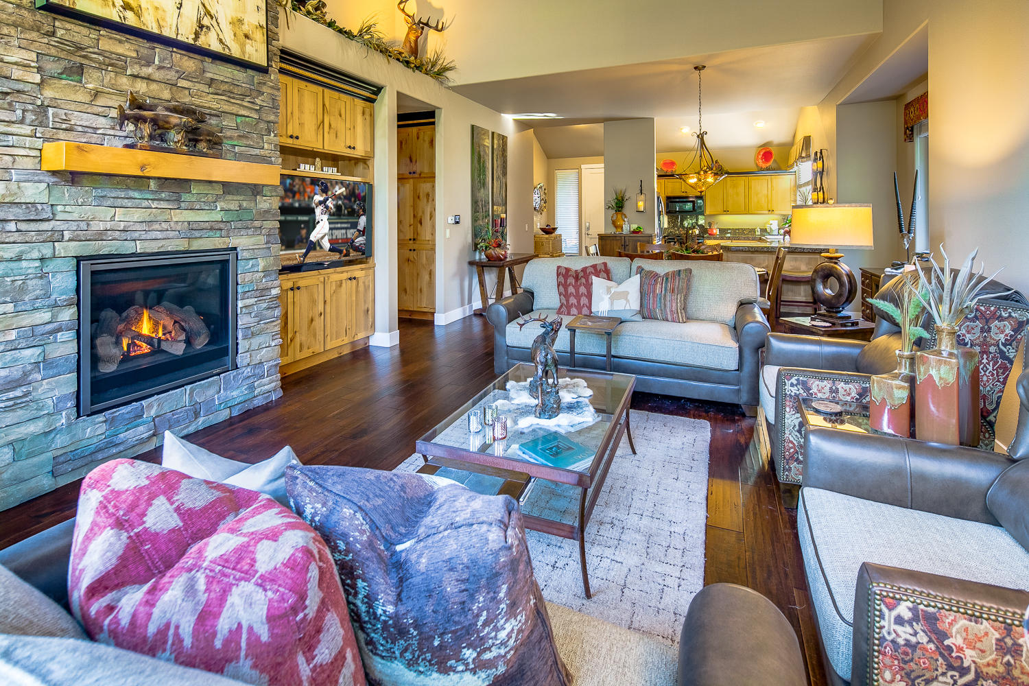 Eagle Crest - Residential