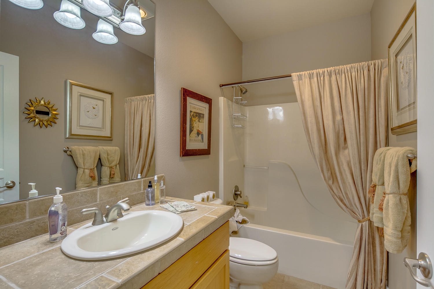 Eagle Crest - Residential