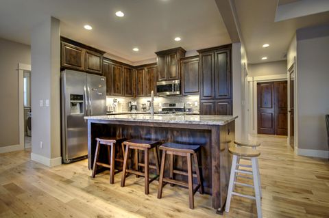 Tiny photo for 3835 Creek Mont Drive, Medford, OR 97504 (MLS # 220213150)