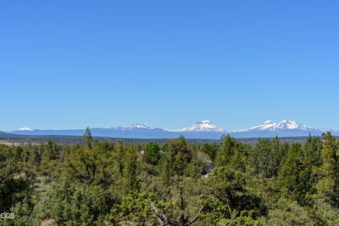 Tiny photo for 4855 NW 57th Street, Redmond, OR 97756 (MLS # 220223298)