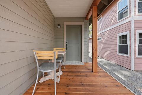 Tiny photo for 337 W Jefferson Avenue #1, Sisters, OR 97759 (MLS # 220216999)