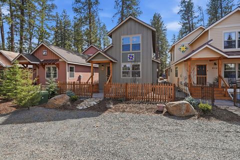 Tiny photo for 337 W Jefferson Avenue #1, Sisters, OR 97759 (MLS # 220216999)