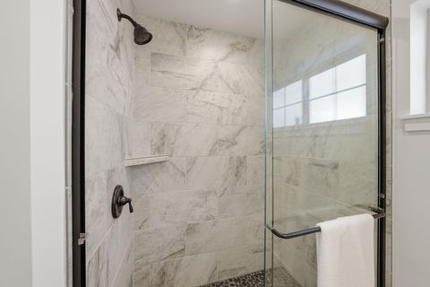 Tiny photo for 337 W Jefferson Avenue #1, Sisters, OR 97759 (MLS # 220216999)