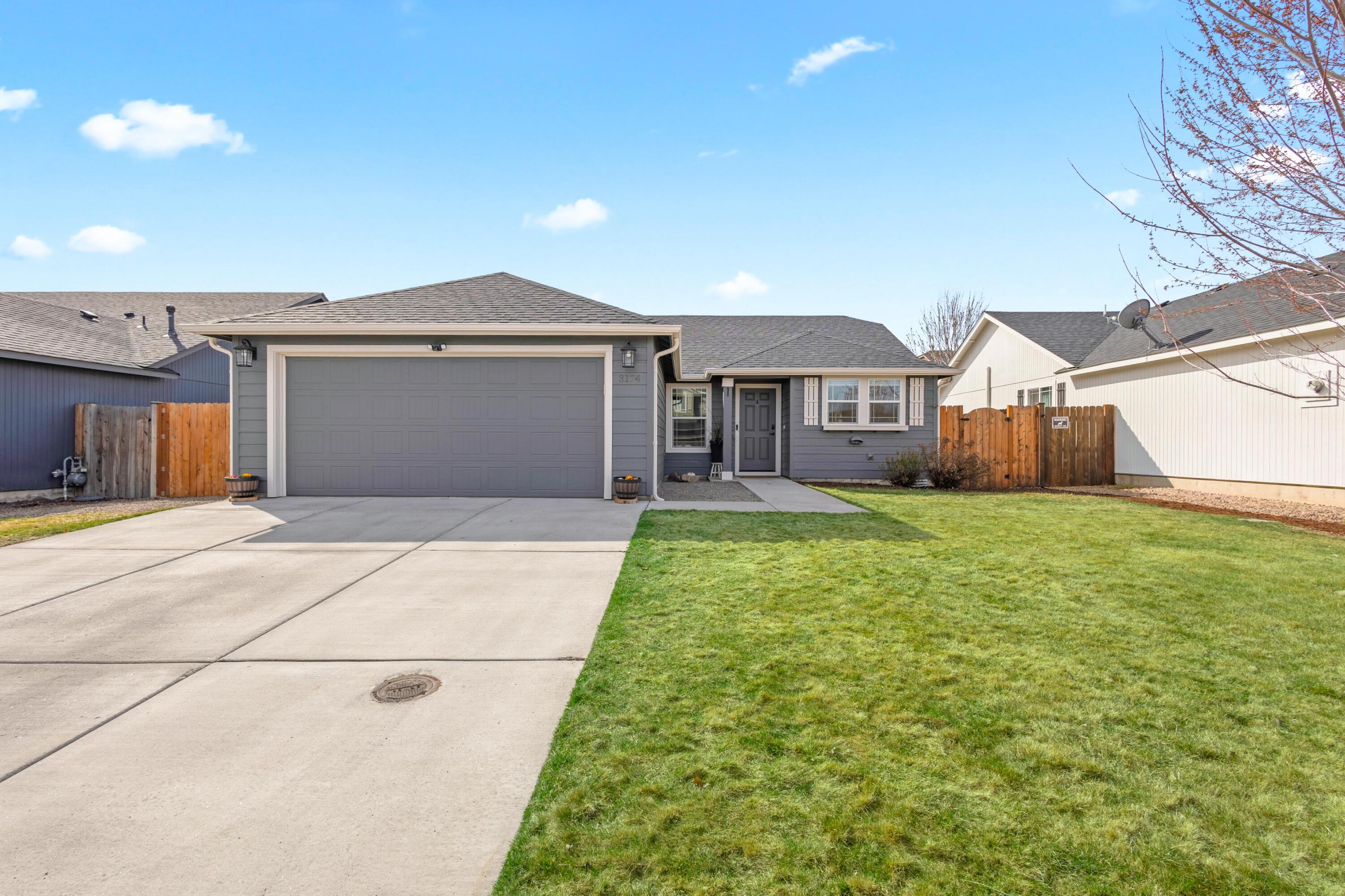 3174 SW Cascade Avenue