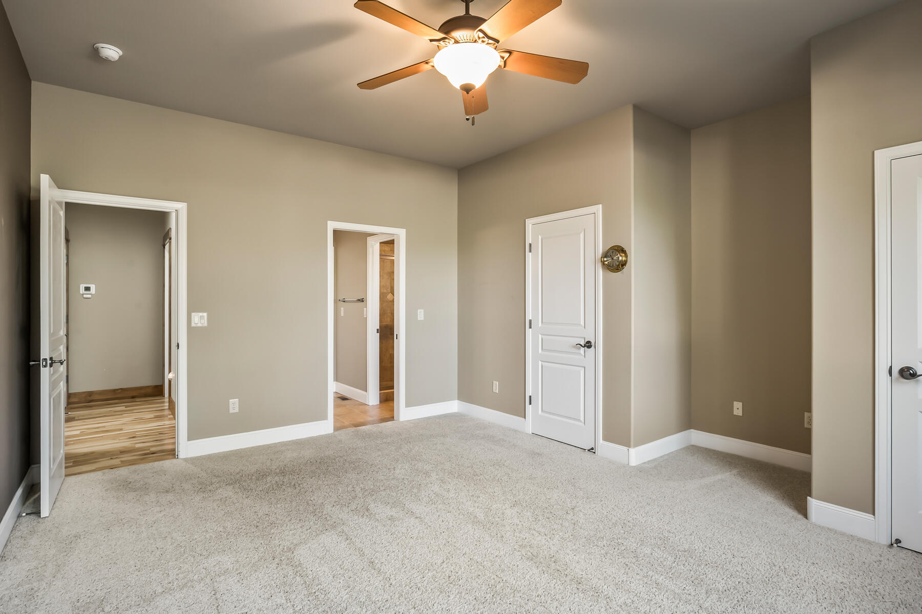 Eagle Crest - Residential