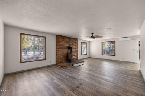 Tiny photo for 52300 Glenwood Drive, La Pine, OR 97739 (MLS # 220229844)
