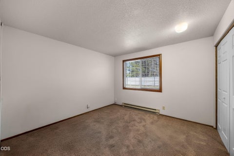 Tiny photo for 52300 Glenwood Drive, La Pine, OR 97739 (MLS # 220229844)