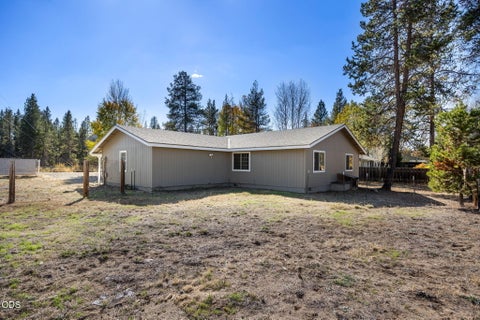 Tiny photo for 52300 Glenwood Drive, La Pine, OR 97739 (MLS # 220229844)