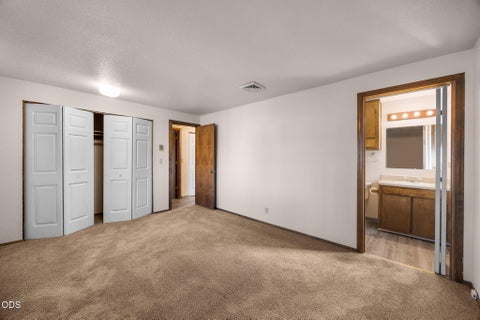 Tiny photo for 52300 Glenwood Drive, La Pine, OR 97739 (MLS # 220229844)