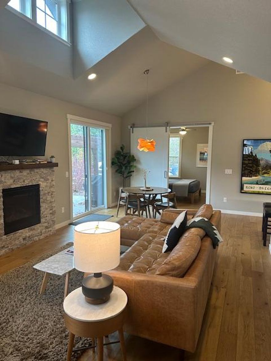 Adorable and stylish STR in SW Bend. This single level cutie pie is in perfect condition with a fabulous rental history. Being sold fully furnished.