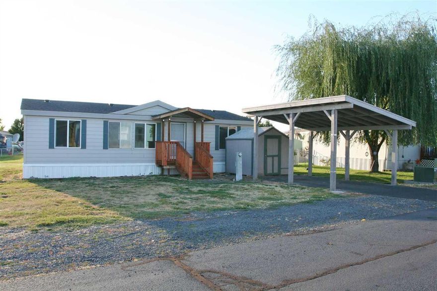 Lock Box On Right Side Door*Ready For New Owner* 1997 Year Built*1080 Sq Feet-new Carpet & Interior Paint* Owner Carry Terms Oac!* Nice 3 Bedrooms 2 Bathrooms* Open Kitchen & Dining Room* Big Living Room-split Floor Plan* Vaulted Ceiling* F/A Elec Heat* Carport-nice Yard-partially Fenced* Park Rent $330.00 Includes Water, Sewer, Garbage* See Park Manager #6 For Required Approval.