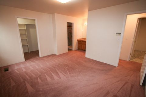 Tiny photo for 167 Peach Street, Klamath Falls, OR 97601 (MLS # 220212745)