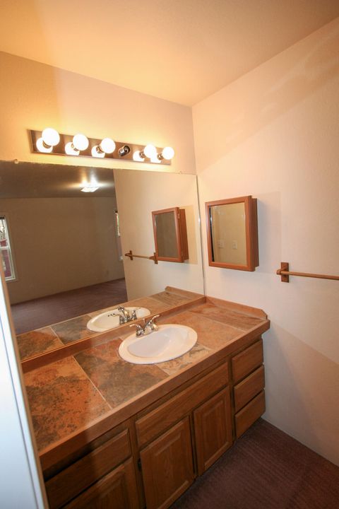 Tiny photo for 167 Peach Street, Klamath Falls, OR 97601 (MLS # 220212745)